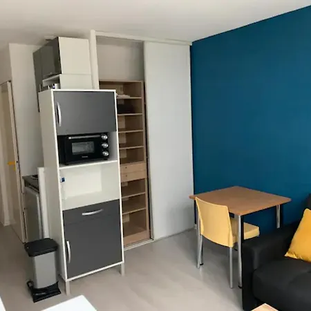 Apartment - Cosy - Proche Centre-ville *